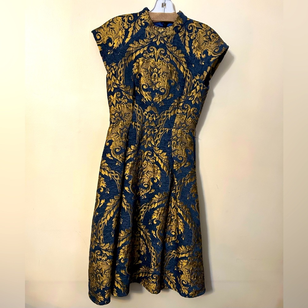 chi chi london gorgeous dress
